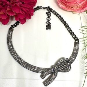 Gorgeous ⚜️Bow Gray Crystal Pavé Collar Necklace